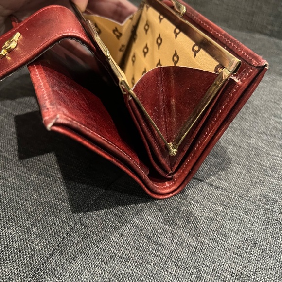 Rolfs Bifold Leather Wallet - Picture 7 of 10